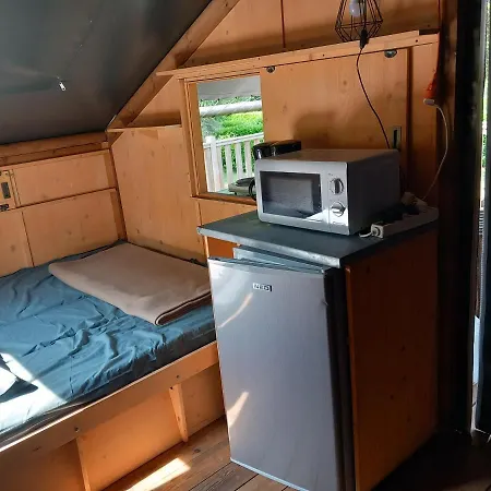 Les Auzerals Camping Du Lac Rabastens Buitenkant foto
