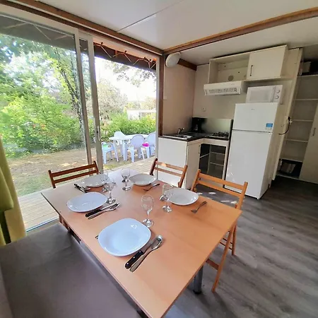 Les Auzerals Camping Du Lac Rabastens Buitenkant foto