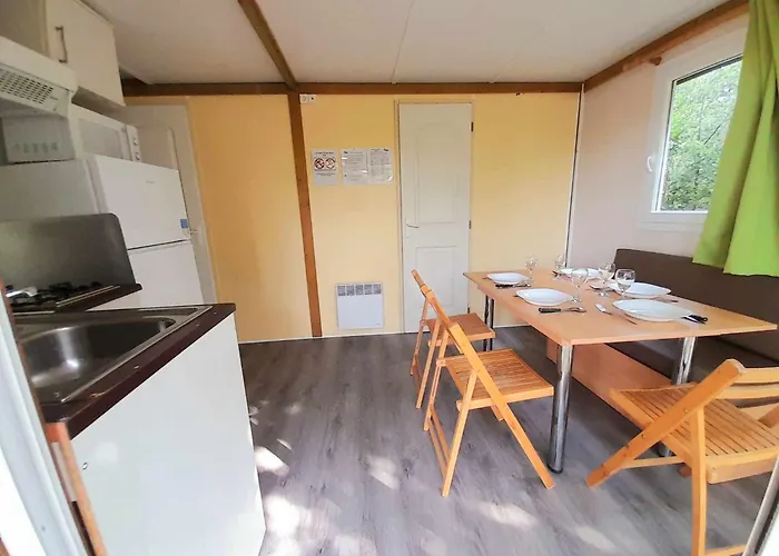 Les Auzerals Camping Du Lac
